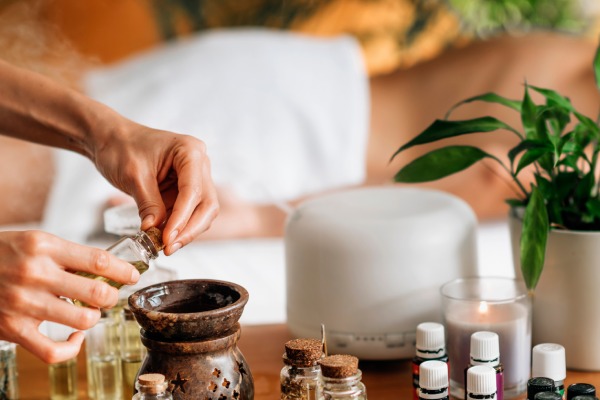 layanan Aromatherapy Massage home service surabaya